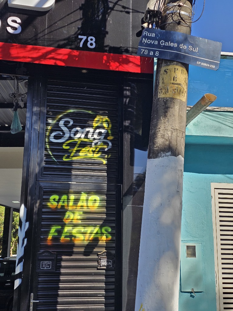 Portão de Acesso Principal - Número 78