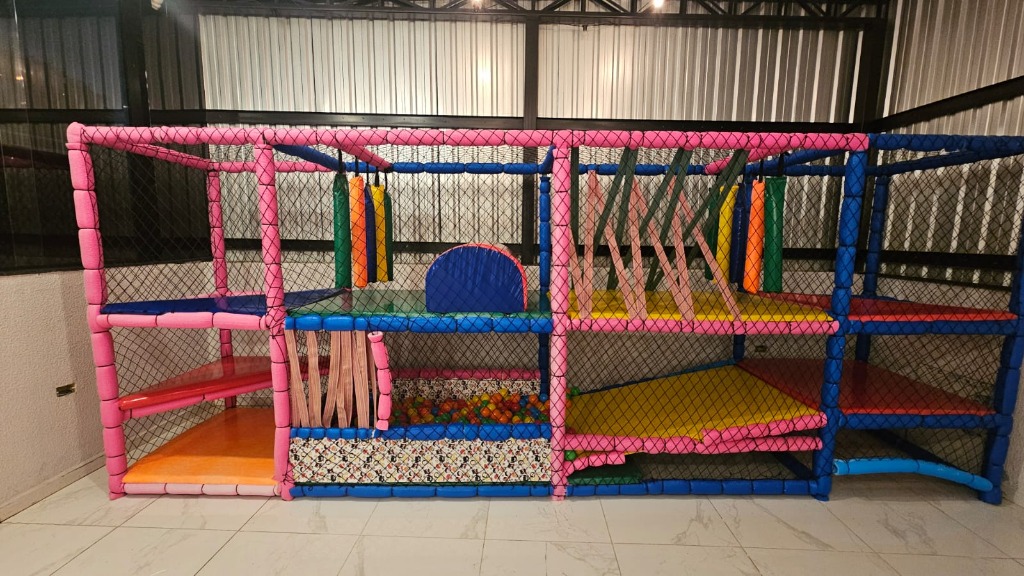 [AMBIENTE 2] Lazer & Gourmet - Espaço Kids Seguro e Moderno